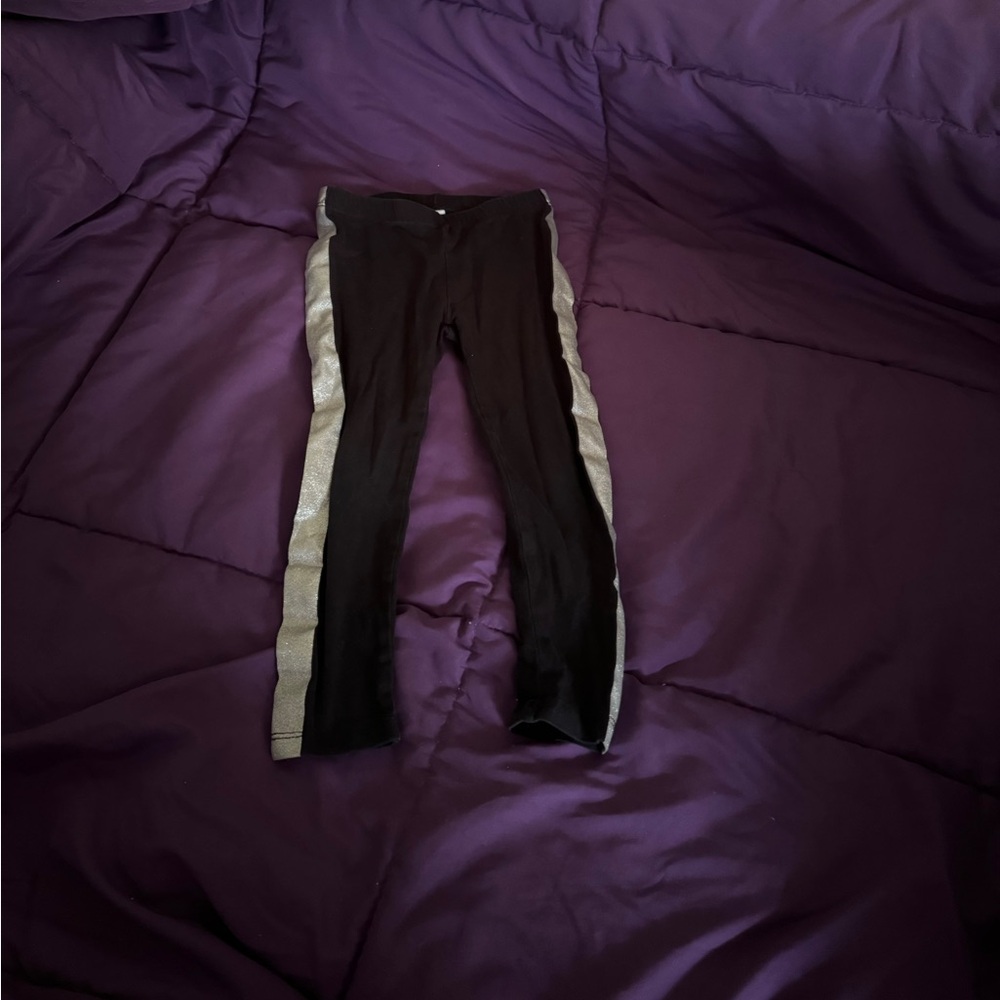1989 Place Black and Gray Leggings with Side Stripes